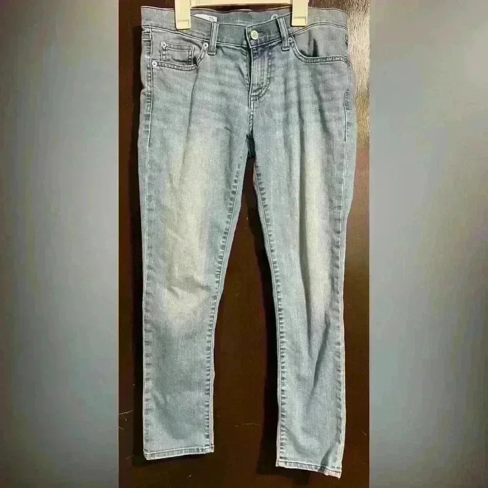 Women’s Gap Light Wash Jeans